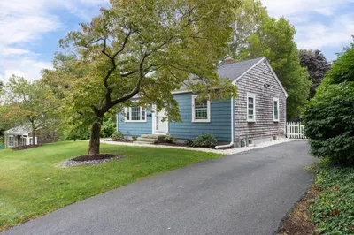 28 Hall St 1