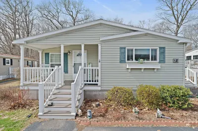 12 Hemlock Street 1