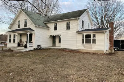 172 Robin Hill Road #1