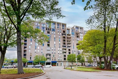 33 Pond Ave #PH1207