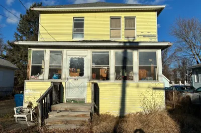 188 Windsor St 1