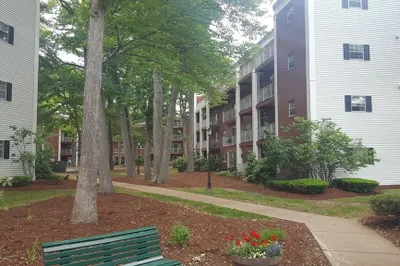 36 Greentree Ln #34 1