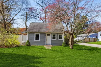 320 Church Ave 1