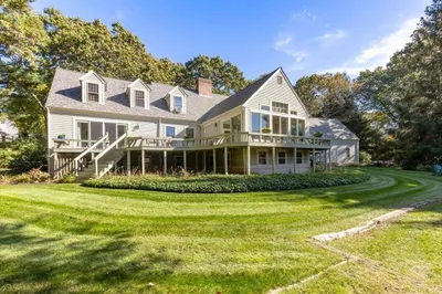 57 Western Way 1