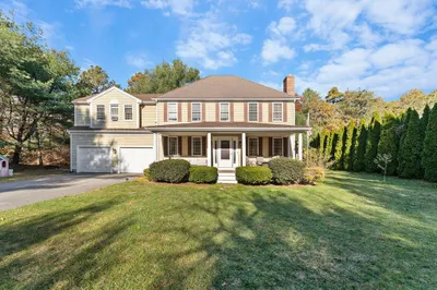 24 Noreast Ln 1