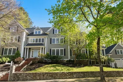 110 Avalon Rd