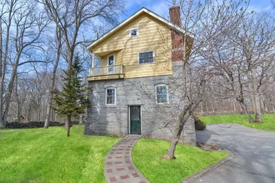 202 Paine Street #1 1