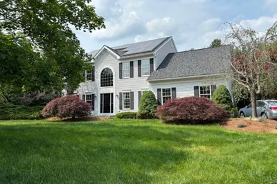 2 Farm Pond Ln 1