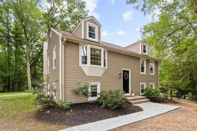 25 Graham Hill Dr 1