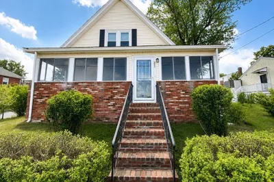 222 Neck St 1