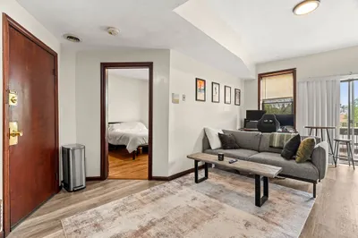 141 Emerson St #4