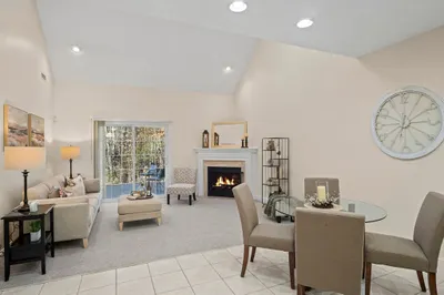27 Stonebury Way #27 1