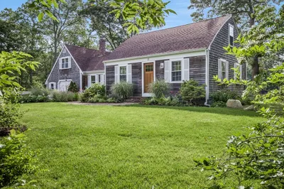 9 Kettle Pond Way 1