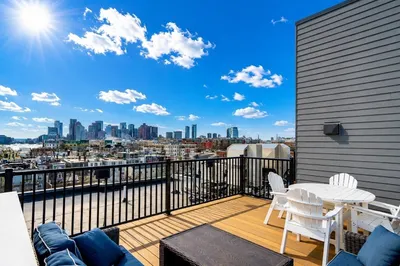 205 Maverick St #U308 1