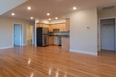 80 North Meadows Road #302 1