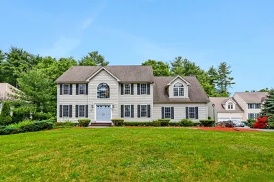 39 Cinnamon Cir 1