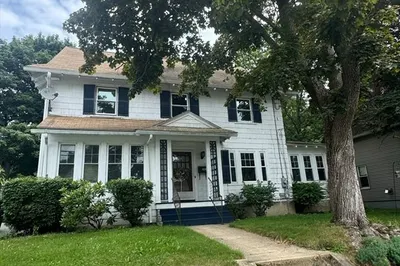 104 Maple St