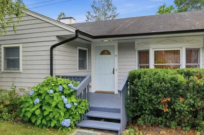 9 Laurel Ct