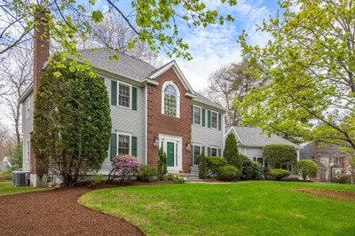 57 Algonquian Dr