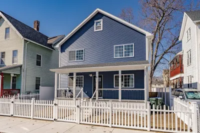 42 Ringgold St 1