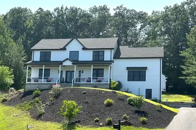 124 Woodside Rd 1
