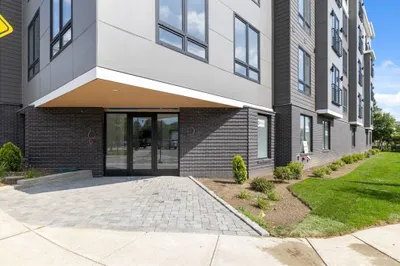 66 Mcgrath Highway #301 1