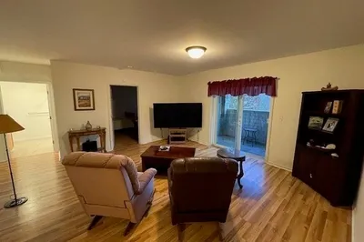 110 Dillingham Ave #210