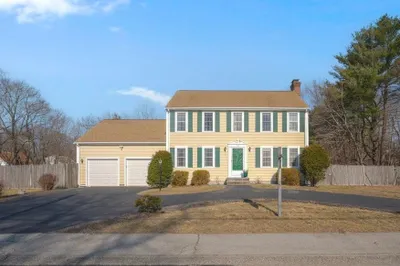 10 Groveland Ave 1