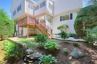 33 Half Crown Cir #33