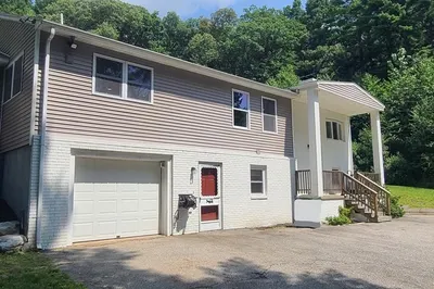 163 Armsby Rd