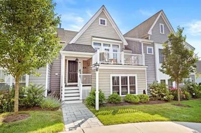 15 Olive St 1