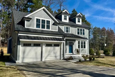601 Salem End Rd 1