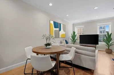 110 Chelsea St #110-1
