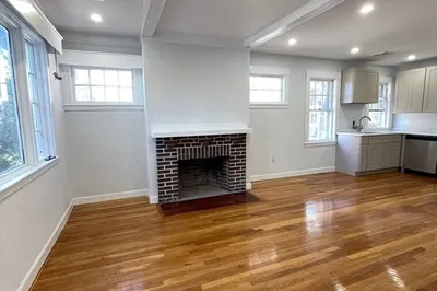 96 Walnut St #2