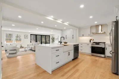 30 Oakridge Ave