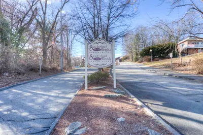 340 Sunderland Rd #C7 1