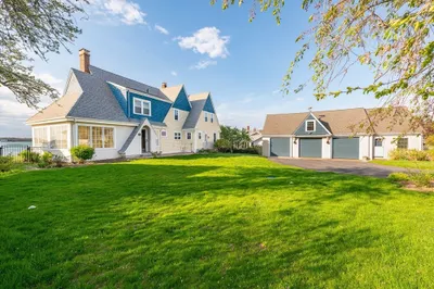 35 Benedict Rd