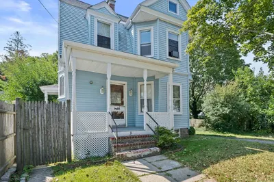 31 Graham St
