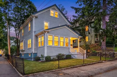 31 Greenhood St 1