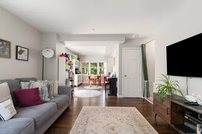 54 CresceNt Ave #N 1