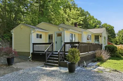 116 White Pond Rd 1