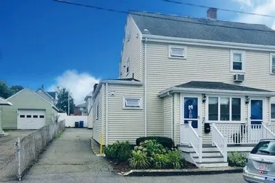15 Bolton St #2 1