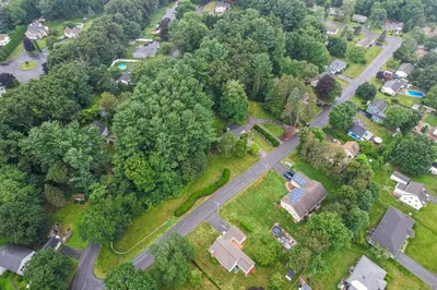 17 Fairlawn St