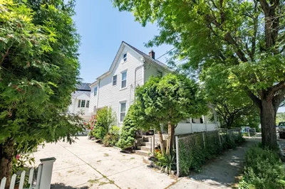 19 Faxon St #F 1