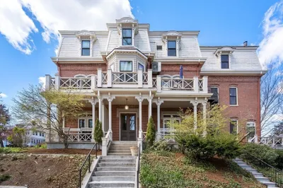 101 Summit Ave #D