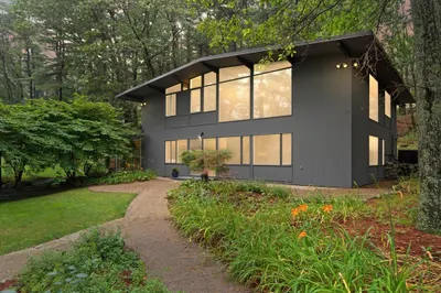 37 Alden Rd