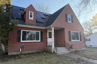 65 Pinehurst Ave