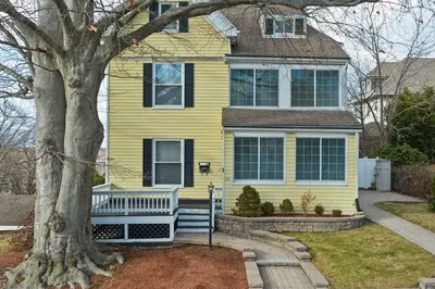 23 Marion St #23