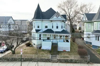 117 Chestnut St
