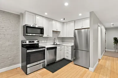 25 Saint Stephen St #2 1